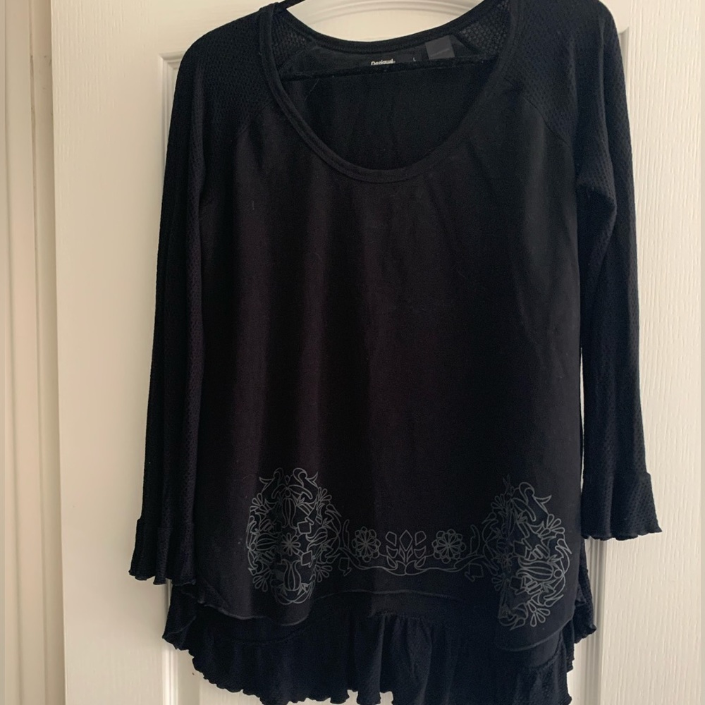 Desigual lace bottom high low top